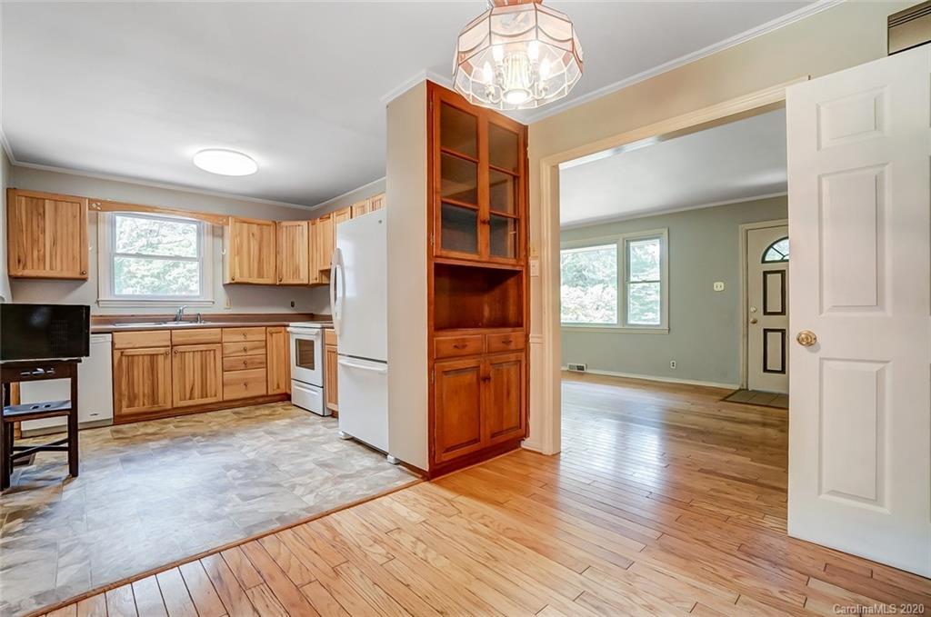 5154 Murrayhill Road Charlotte, NC 28210 - Photo 10 of 47 Gallery Image 10