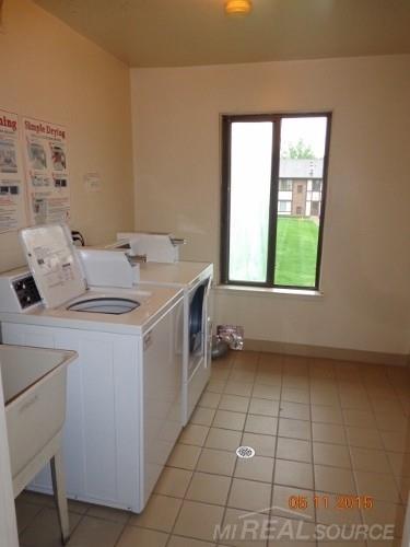 4973 East 10 Mile Road, Unit 14 Warren, MI 48091 - Photo 16 of 17 31248289-15.JPG
