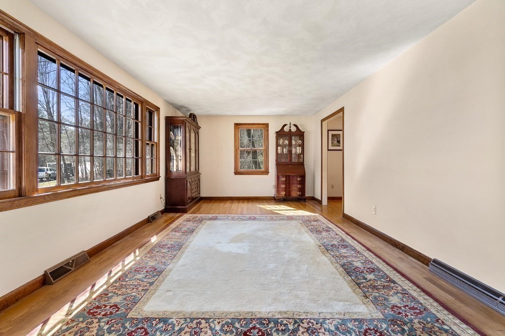 13 Butternut Road Westford, MA 01886 - Photo 12 of 34 Gallery Image 12