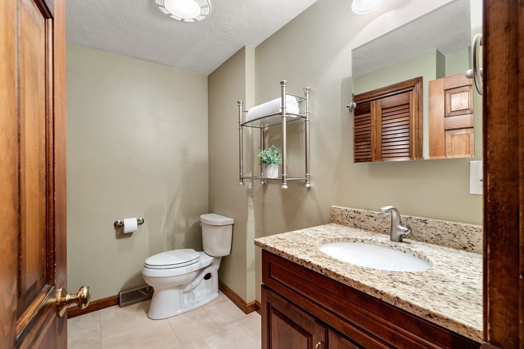 13 Butternut Road Westford, MA 01886 - Photo 14 of 34 Gallery Image 14