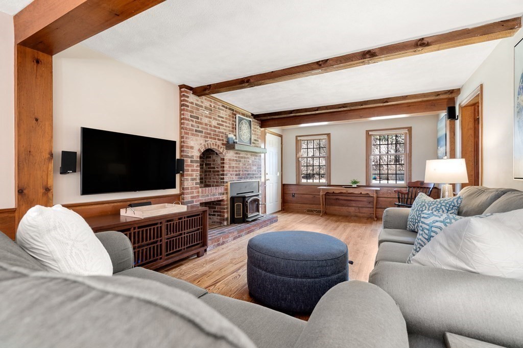 13 Butternut Road Westford, MA 01886 - Photo 16 of 34 Gallery Image 16