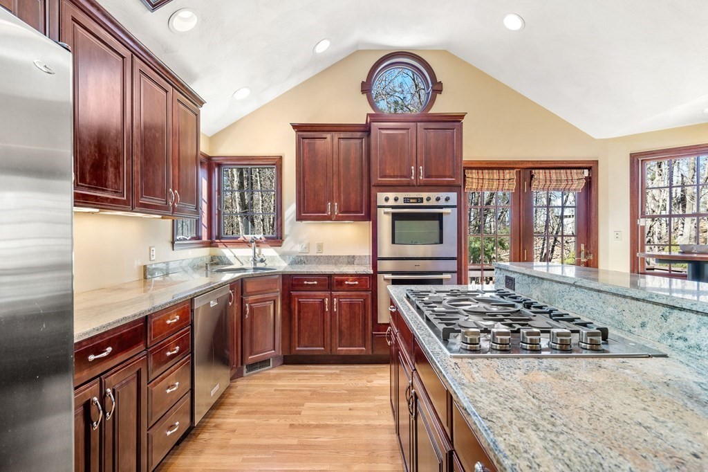 13 Butternut Road Westford, MA 01886 - Photo 3 of 34 Gallery Image 3