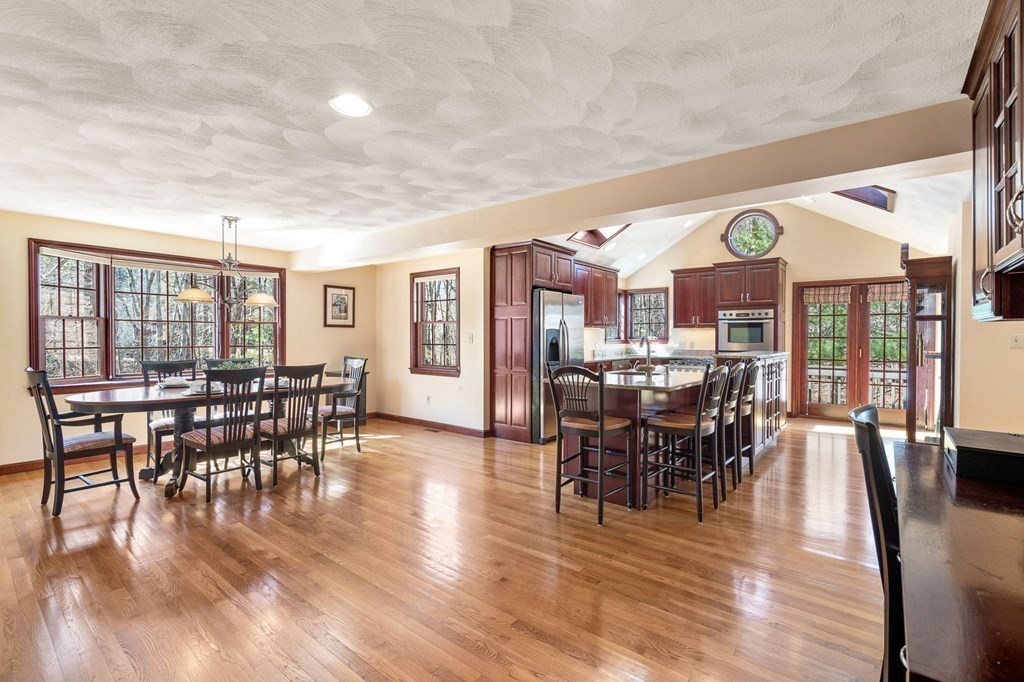 13 Butternut Road Westford, MA 01886 - Photo 10 of 34 Gallery Image 10