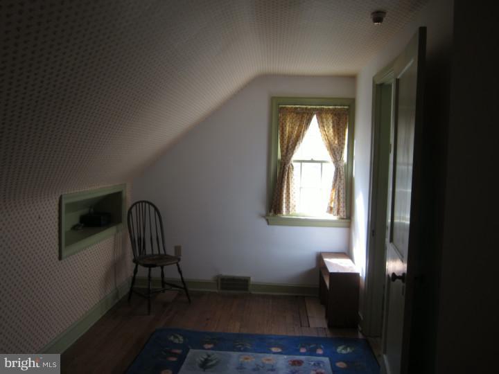 12 Brookside Road Wallingford, PA 19086 - Photo 16 of 21