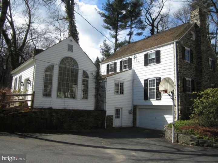 12 Brookside Road Wallingford, PA 19086 - Photo 3 of 21