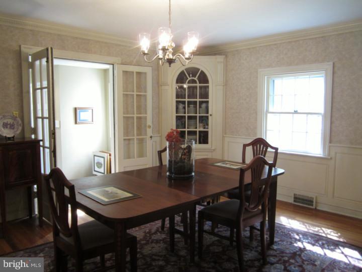 12 Brookside Road Wallingford, PA 19086 - Photo 6 of 21