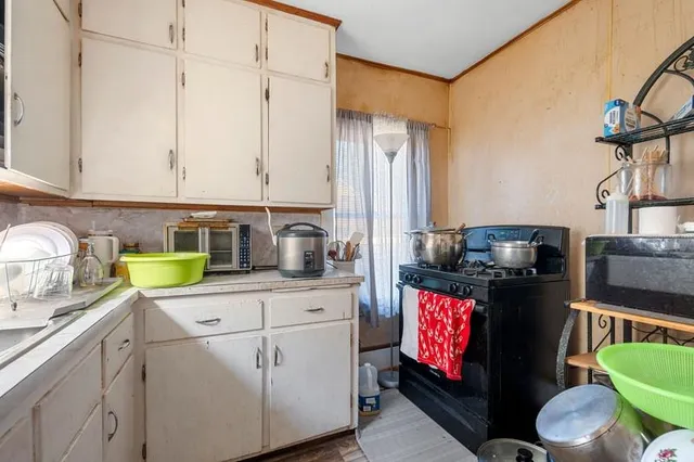 $175,000 | 76 West Bank Street, Fond du Lac, WI 54935