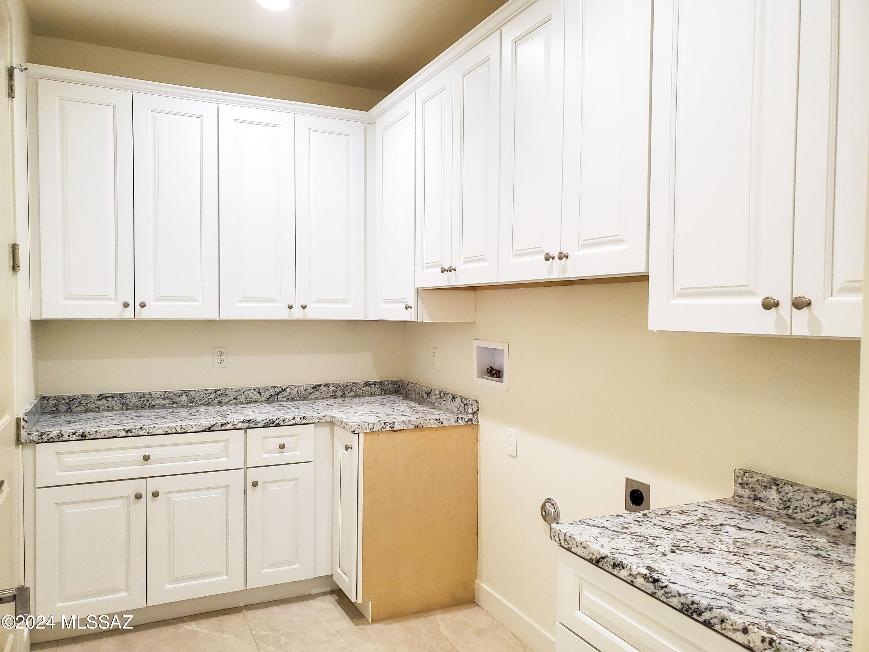 1086 Dolce Vita Corte Rio Rico, AZ 85648 - Photo 8 of 17