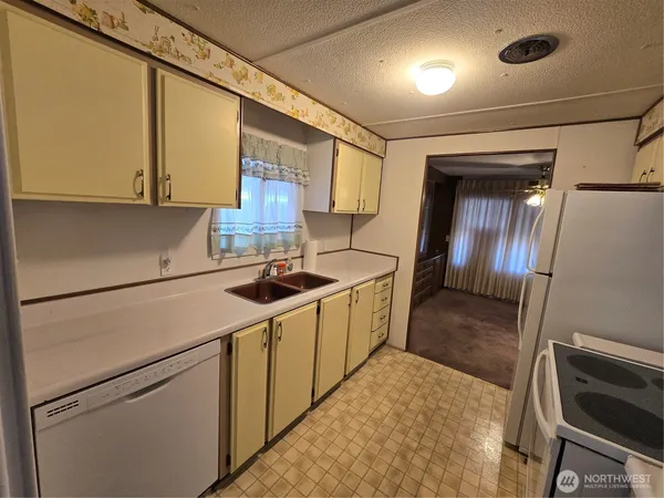 $88,500 | 2302 R Street Southeast, Unit 115, Auburn, WA 98002