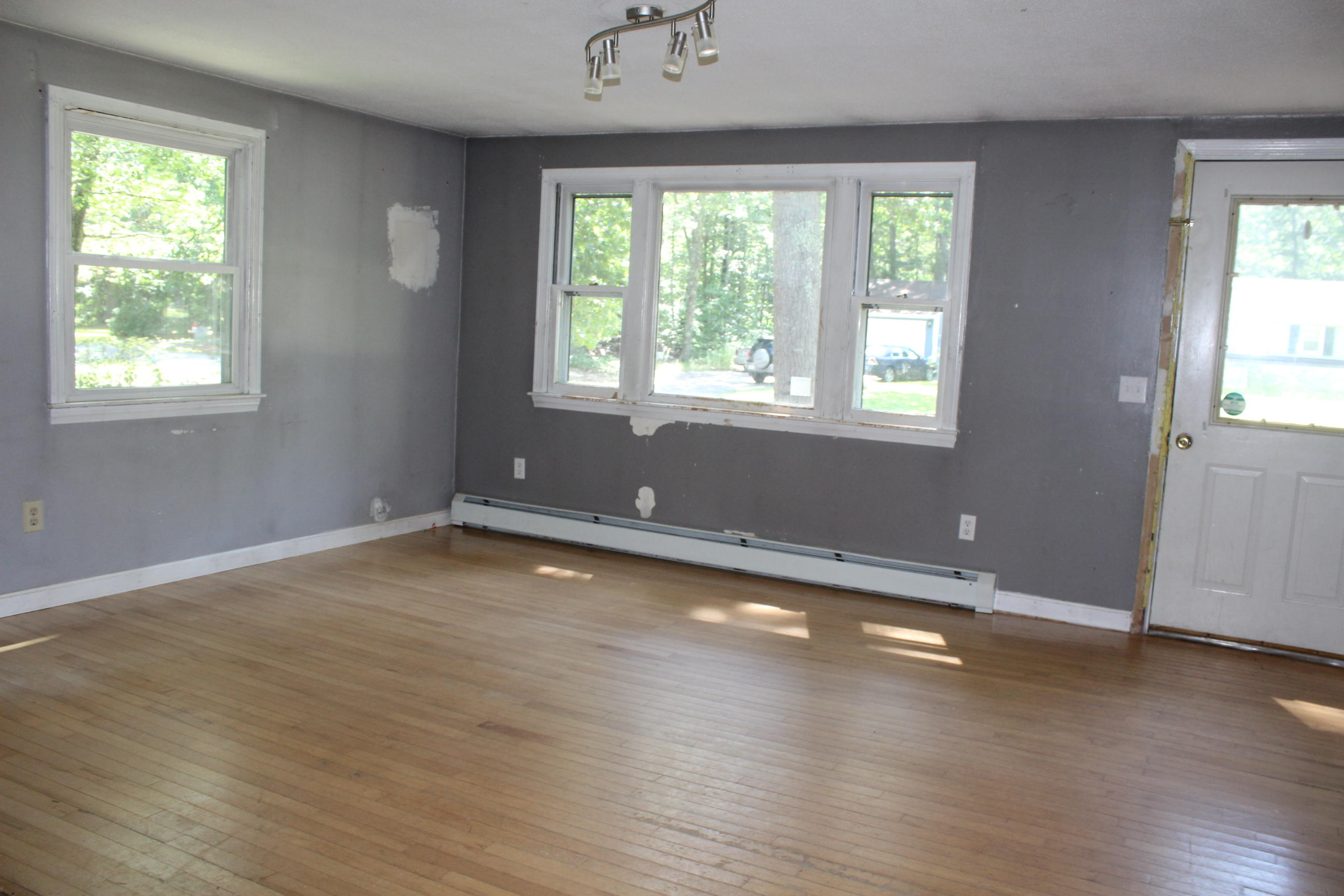 6 Eric Road Windham, ME 04062 - Photo 2 of 22 IMG_3178