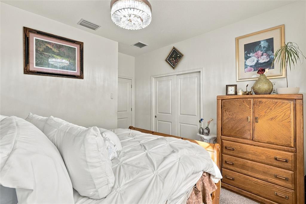 944 Old Windsor Way Spring Hill, FL 34609 - Photo 14 of 30 Gallery Image 14