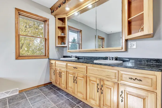 $570,000 | 642 County O, Forestville, WI 54213