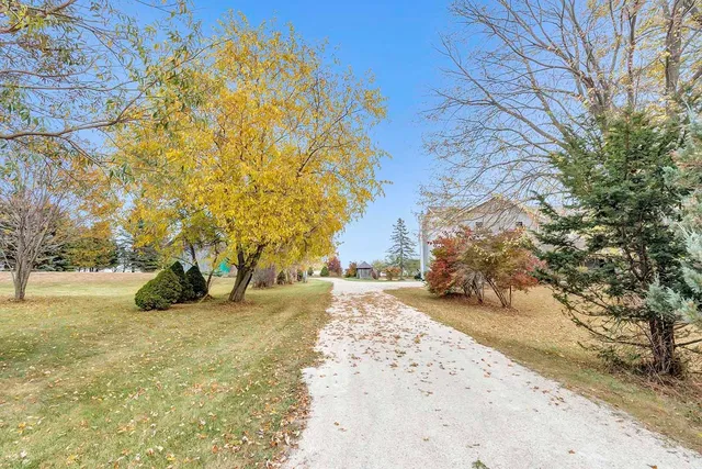 $570,000 | 642 County O, Forestville, WI 54213