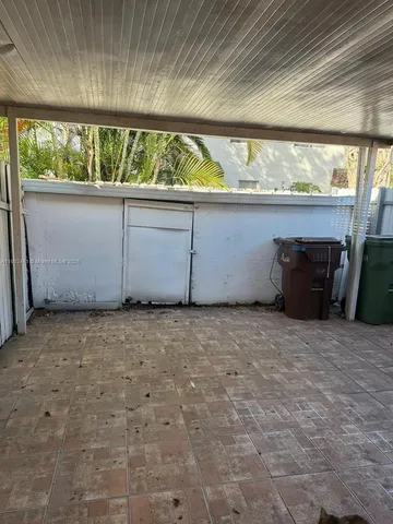 a view of a garage