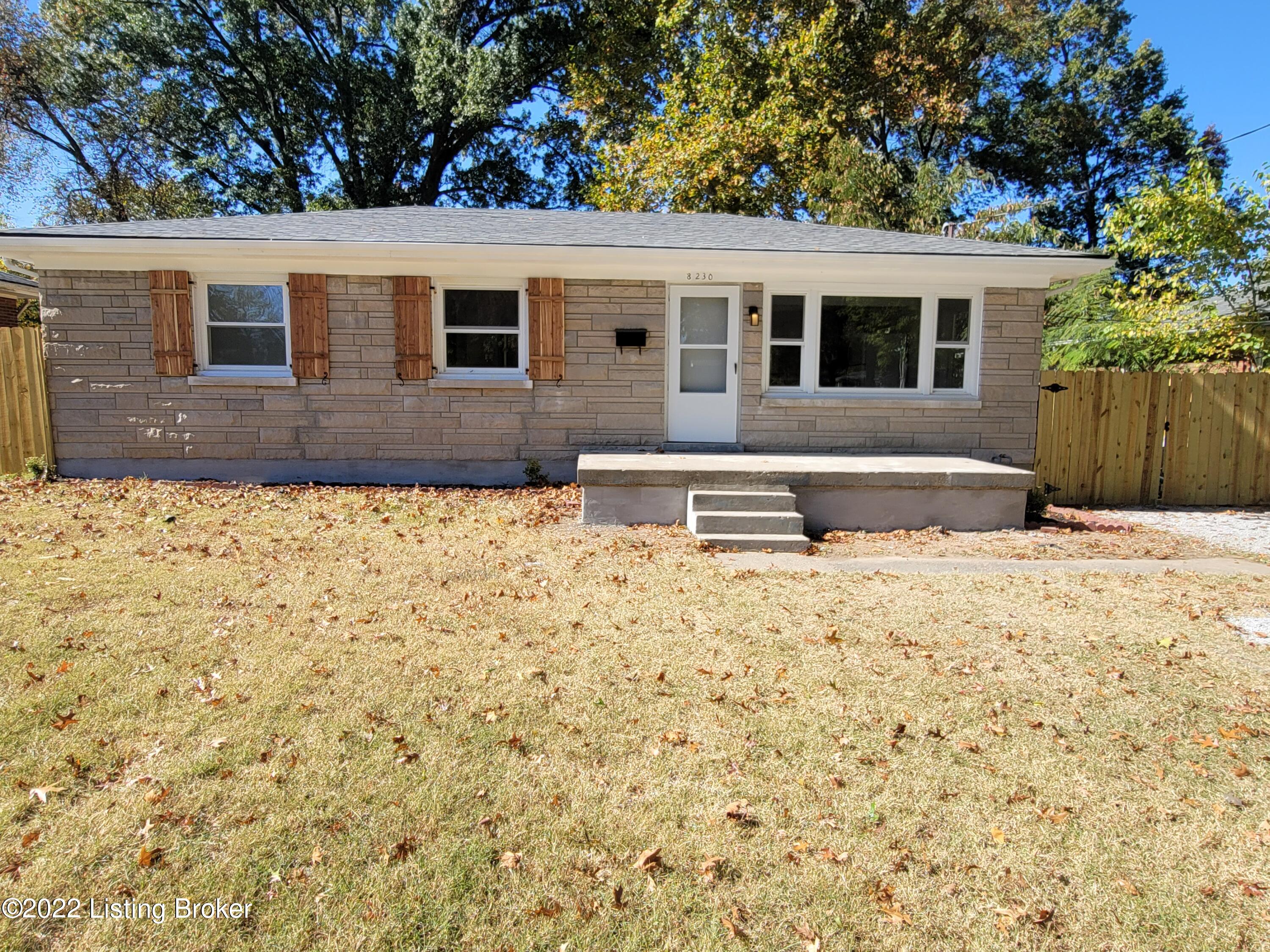 8230 Virginia Road Louisville, KY 40258 - Photo 1 of 10 Front of Home