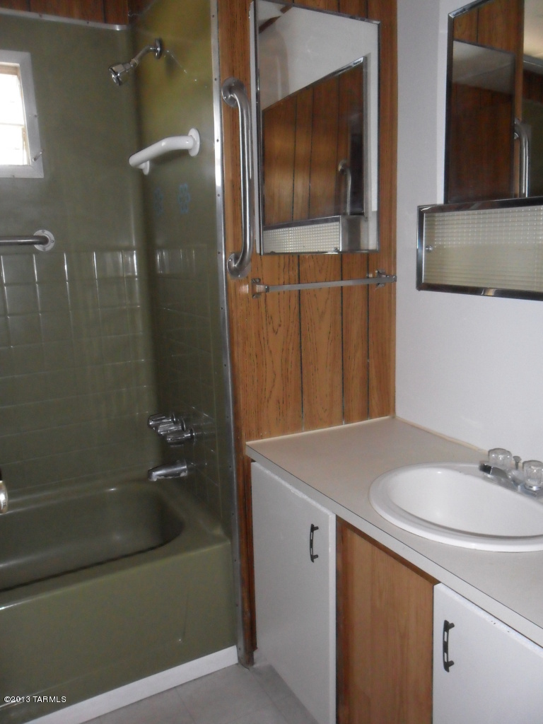 1502 West Fort Lowell Road Tucson, AZ 85705 - Photo 12 of 19 Gallery Image 12
