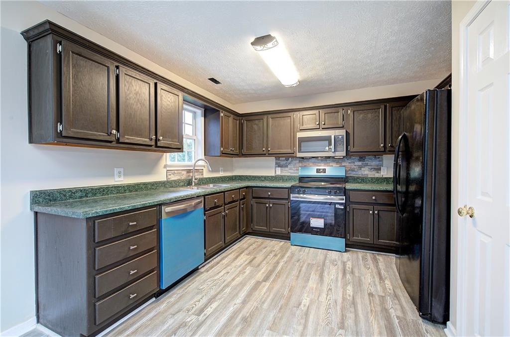 258 Hunters Crossing Calhoun, GA 30701 - Photo 7 of 32 Gallery Image 7