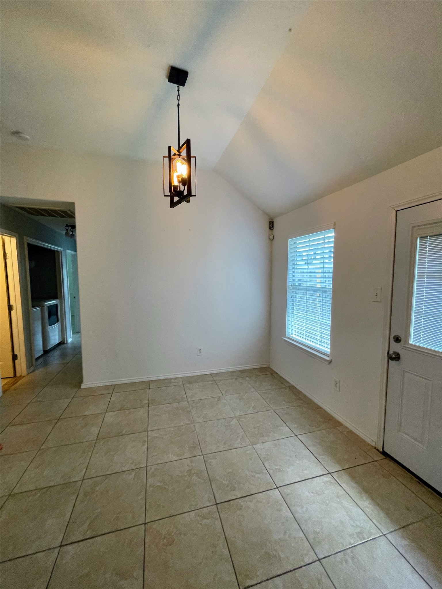4010 Bealey Lane Houston, TX 77047 - Photo 14 of 29 Gallery Image 14