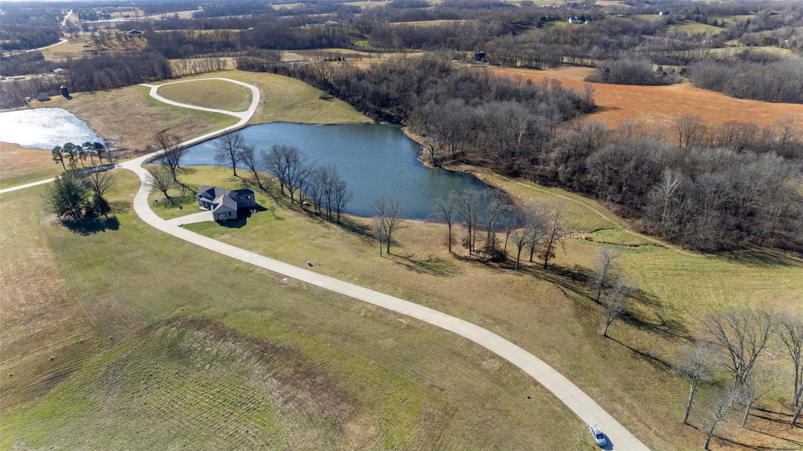 33 Spring Valley Ridge Cape Jackson, MO 63755 - Photo 3 of 14