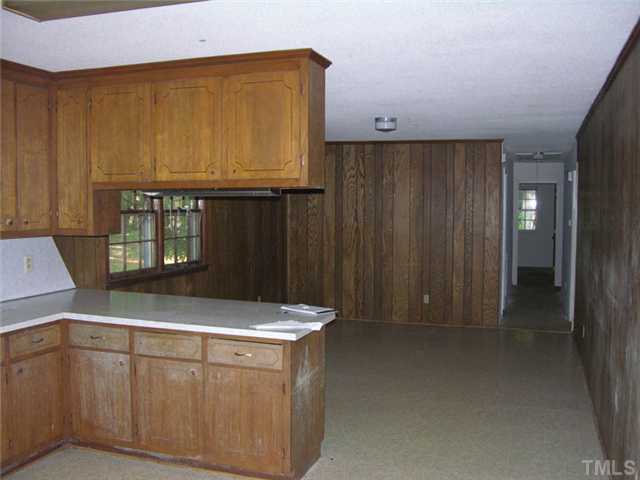 1630 Mason Road Durham, NC 27712 - Photo 4 of 9 Kitchen and Breakfast