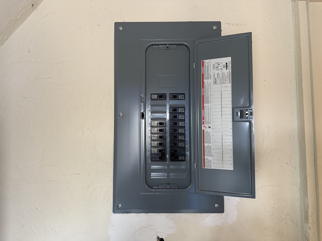 5 Stoneland Road Worcester, MA 01603 - Photo 41 of 41 a glass door with a shower