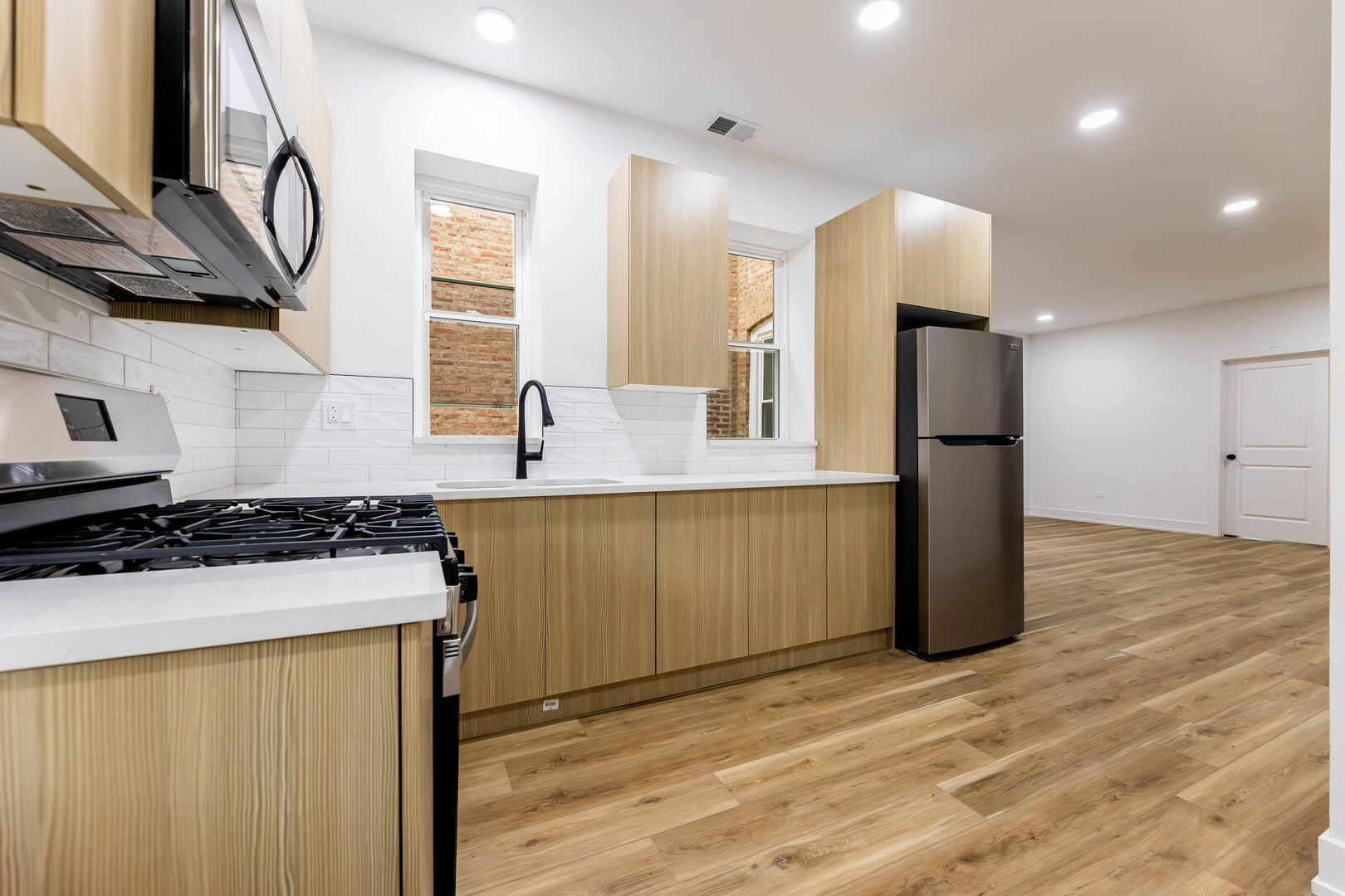 243 West 74th Street, Unit 1 Chicago, IL 60621 - Photo 4 of 13