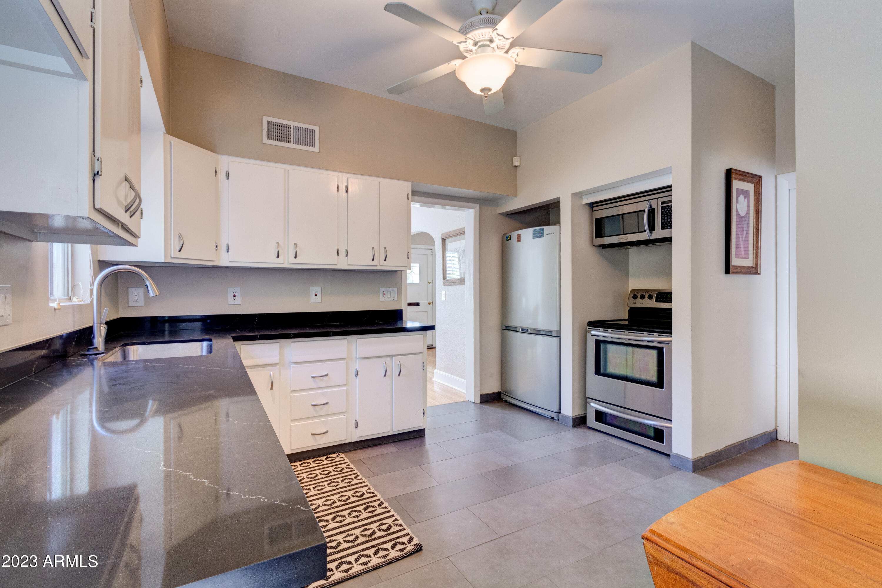 510 West Granada Road Phoenix, AZ 85003 - Photo 10 of 33 510 W Granada Rd_Full (11 of 35)