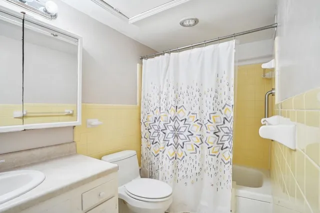 $1,400 | 2732 Whitney Place, Unit 209, Metairie, LA 70002