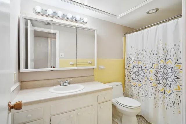 $1,400 | 2732 Whitney Place, Unit 209, Metairie, LA 70002