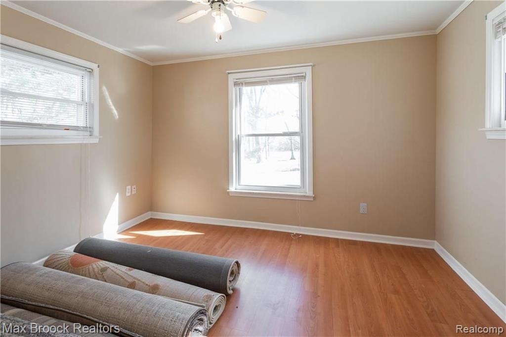 5277 West Maple Road West Bloomfield, MI 48322 - Photo 4 of 40