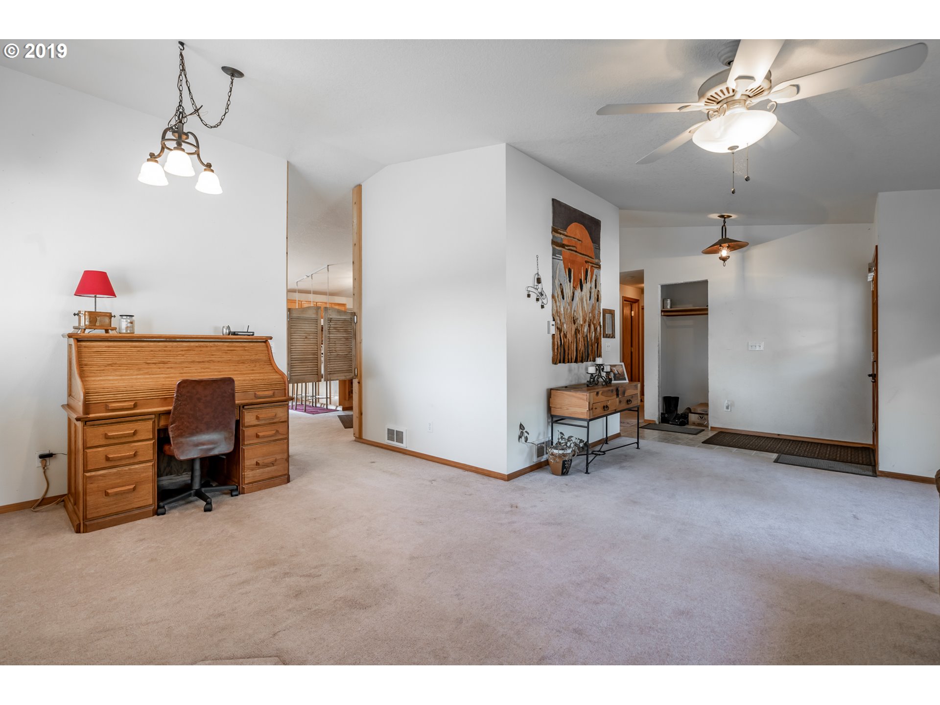 32633 Southeast Divers Road Estacada, OR 97023 - Photo 9 of 32 Gallery Image 9