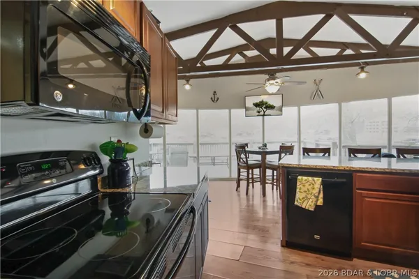 $379,900 | 29517 Brookridge, Rocky Mount, MO 65072