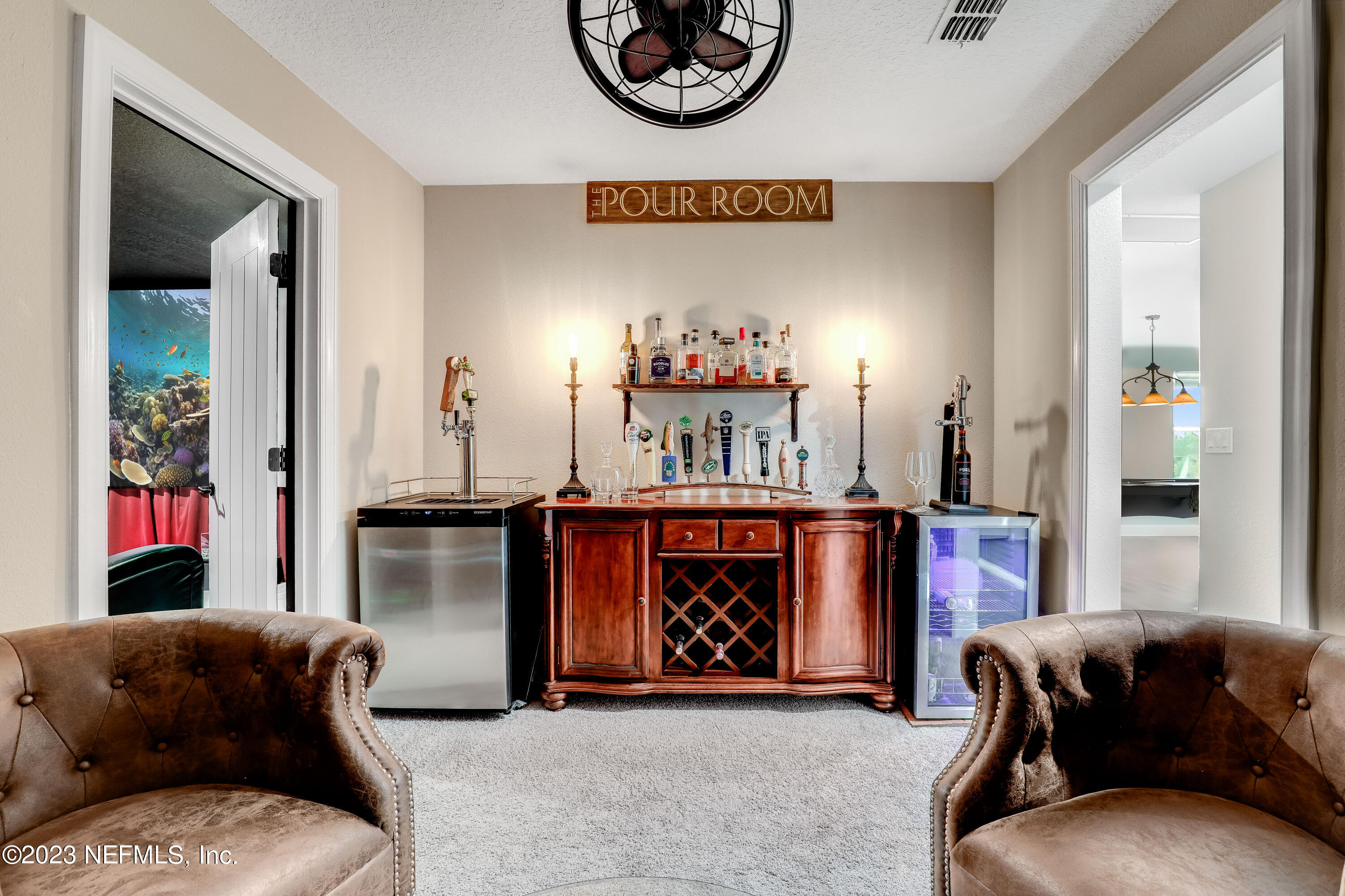 85248 Champlain Drive Fernandina Beach, FL 32034 - Photo 41 of 79 a living room with furniture and a couch
