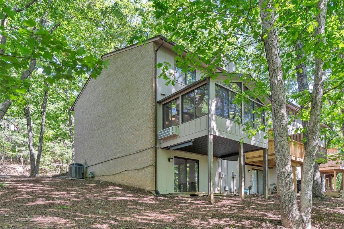 2952 Tree Swallow Road Roanoke, VA 24018 - Photo 34 of 41 38-MIB03459-R5