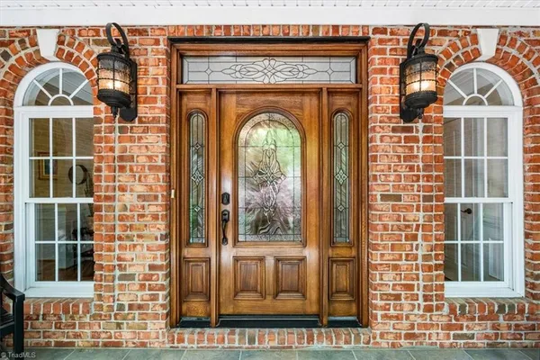 $1,385,000 | 8308 Linville Oaks Drive, Oak Ridge, NC 27310