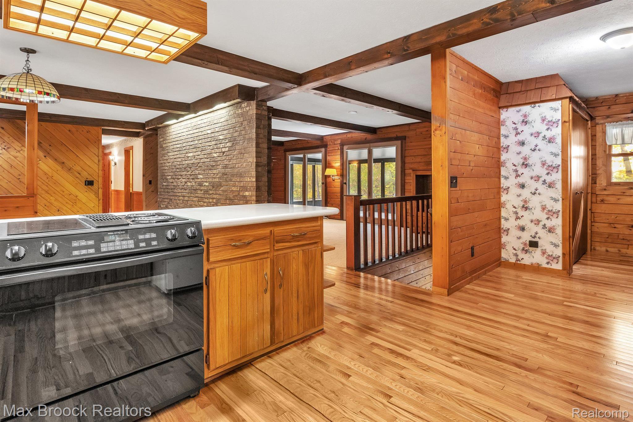 3591 Hunt Road Adrian, MI 49221 - Photo 14 of 43 Great flow for entertaining