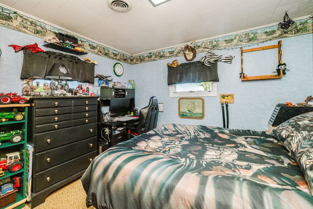 706 Gifford Road Westport, MA 02790 - Photo 35 of 38