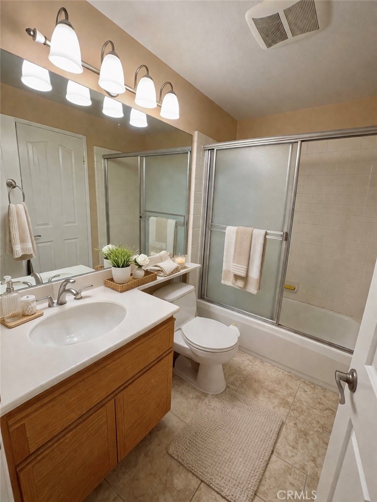8215 East White Oak Ridge, Unit 77 Orange, CA 92869 - Photo 18 of 32 bathroom upstairs