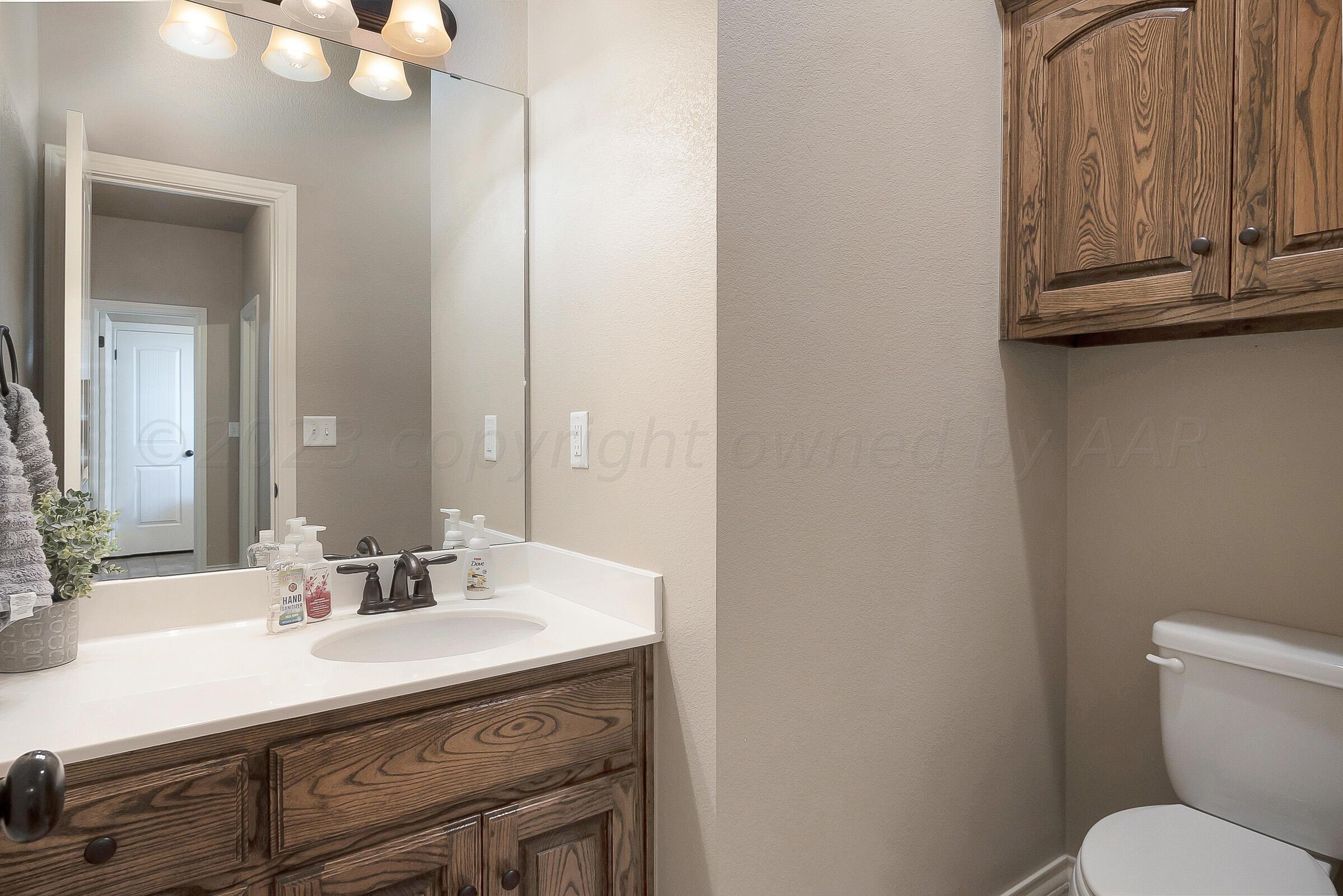 18351 Hidden Springs Road Amarillo, TX 79124 - Photo 21 of 33 023_Bathroom 2
