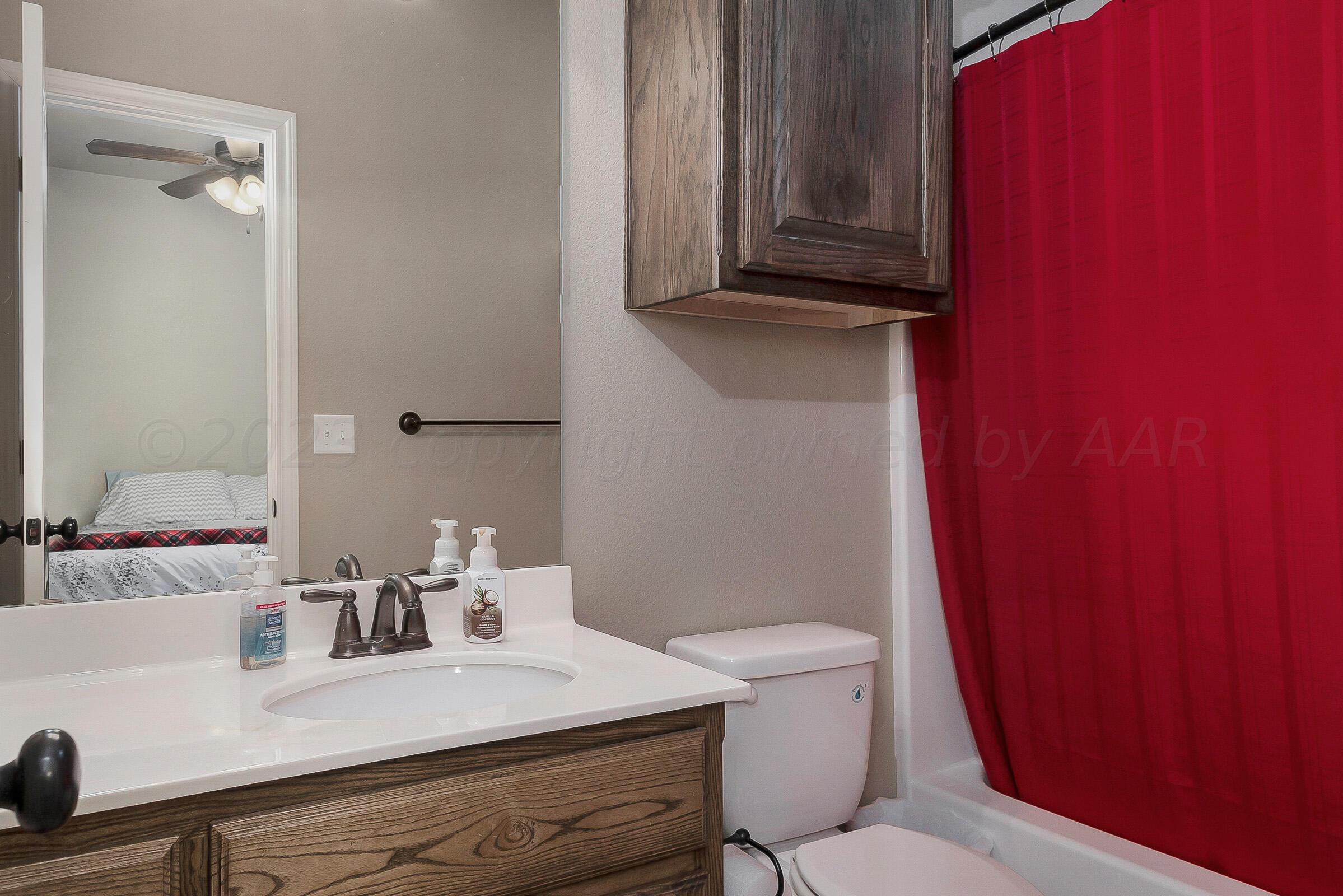 18351 Hidden Springs Road Amarillo, TX 79124 - Photo 24 of 33 026_Bathroom 4