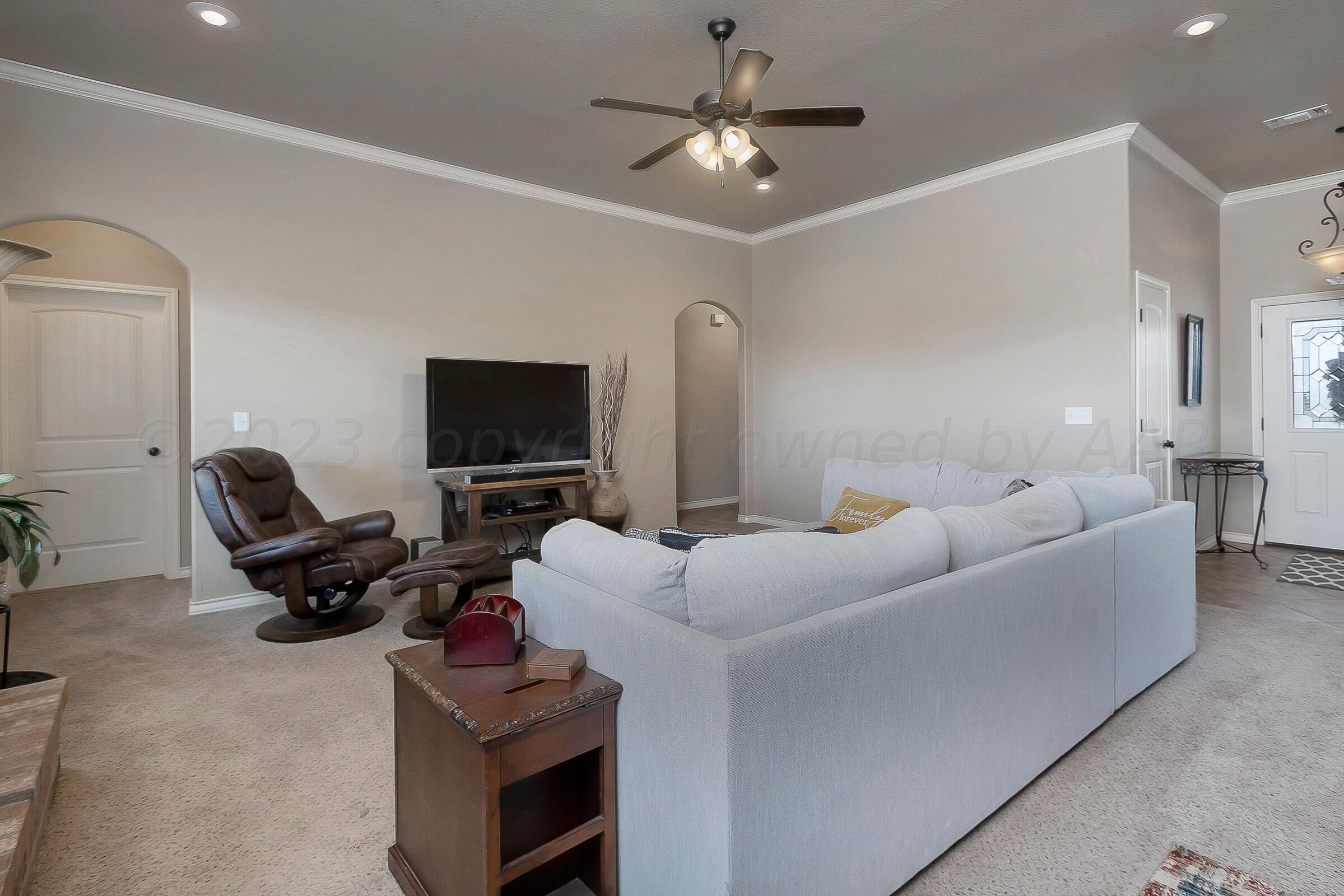 18351 Hidden Springs Road Amarillo, TX 79124 - Photo 5 of 33 007_Living Room 2
