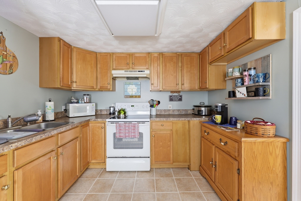 1 Echo Road Southwick, MA 01077 - Photo 16 of 29 Gallery Image 16