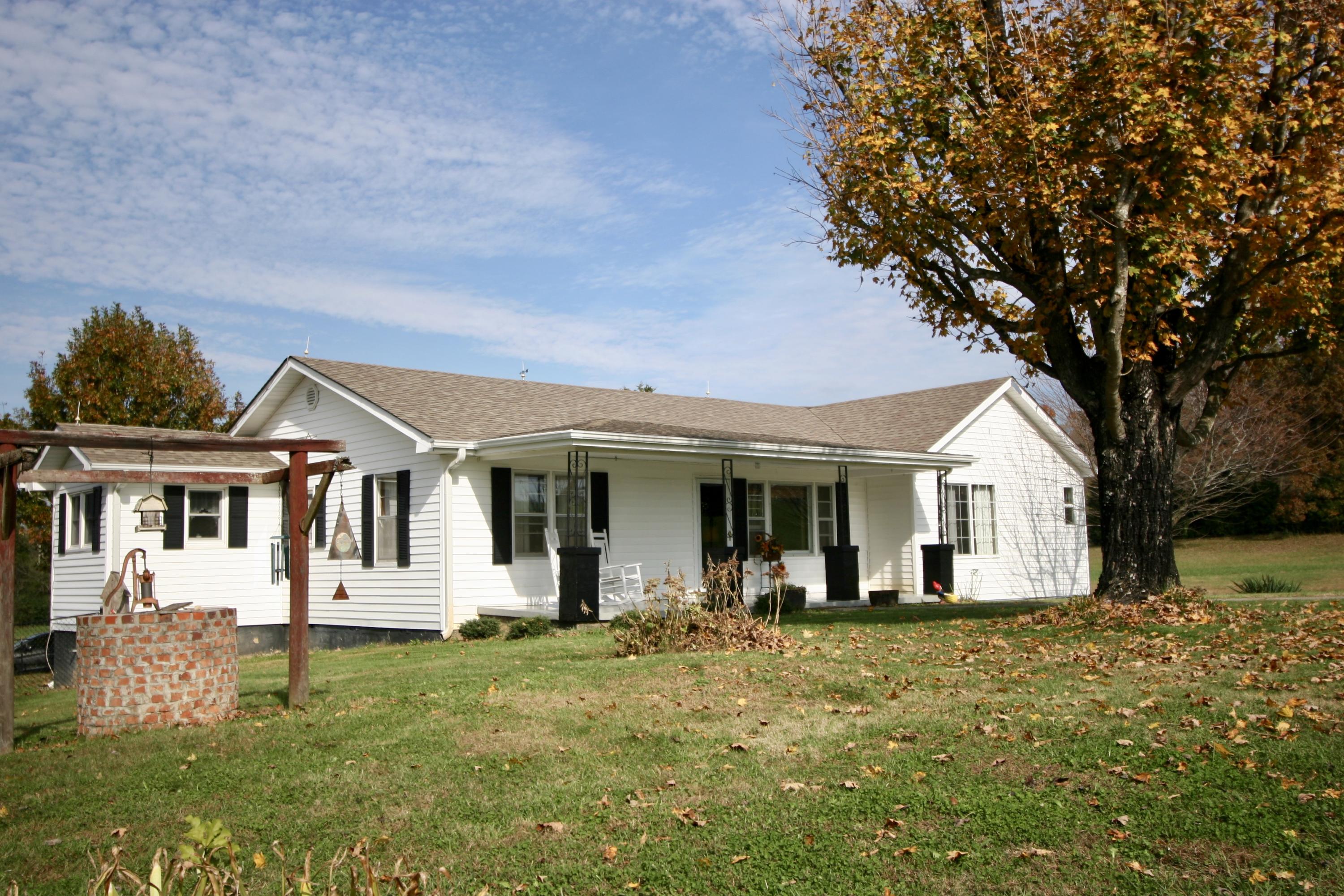 122 Coleman Road Madisonville, TN 37354 - Photo 1 of 40 fullsizeoutput_a4c