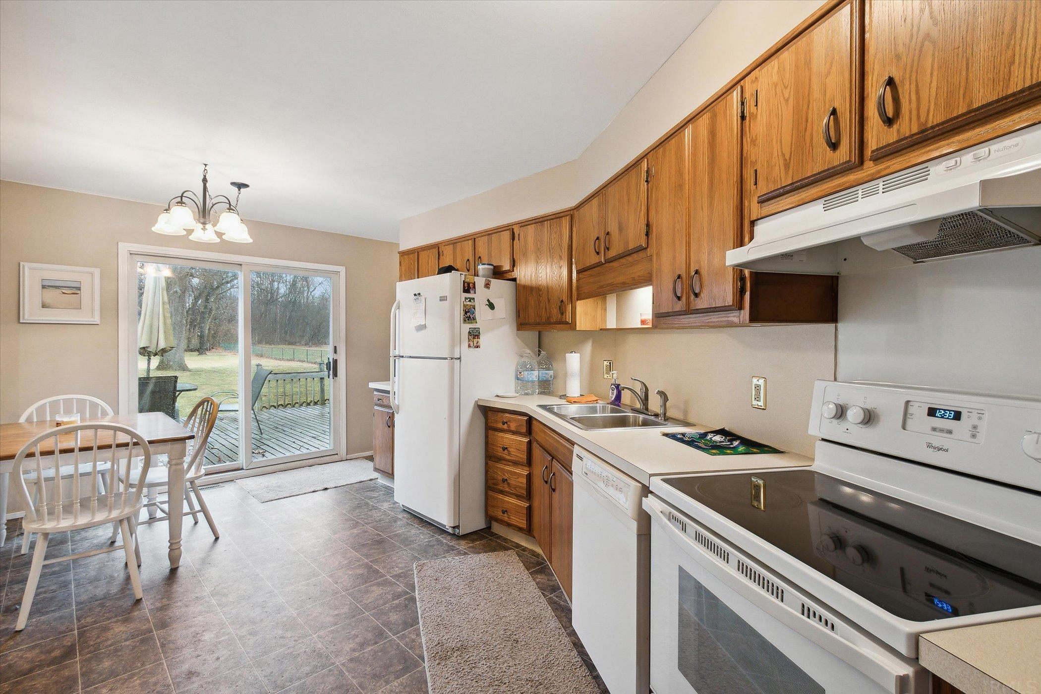 20365 Brick Road South Bend, IN 46637 - Photo 6 of 20 Gallery Image 6