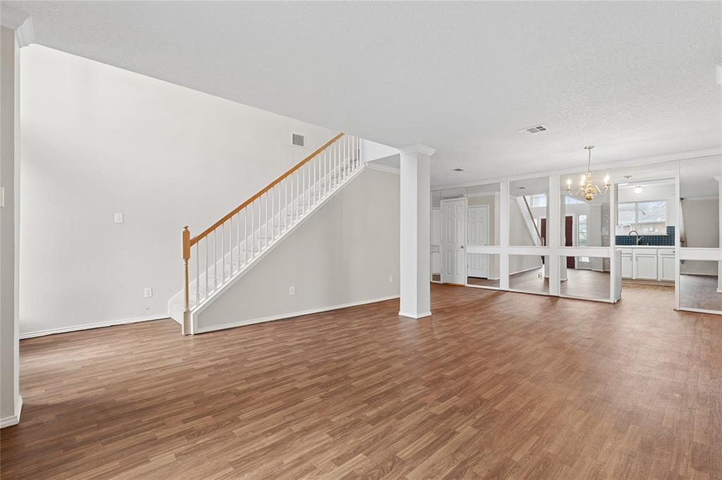 7522 Armstrong Lane Rowlett, TX 75089 - Photo 8 of 36