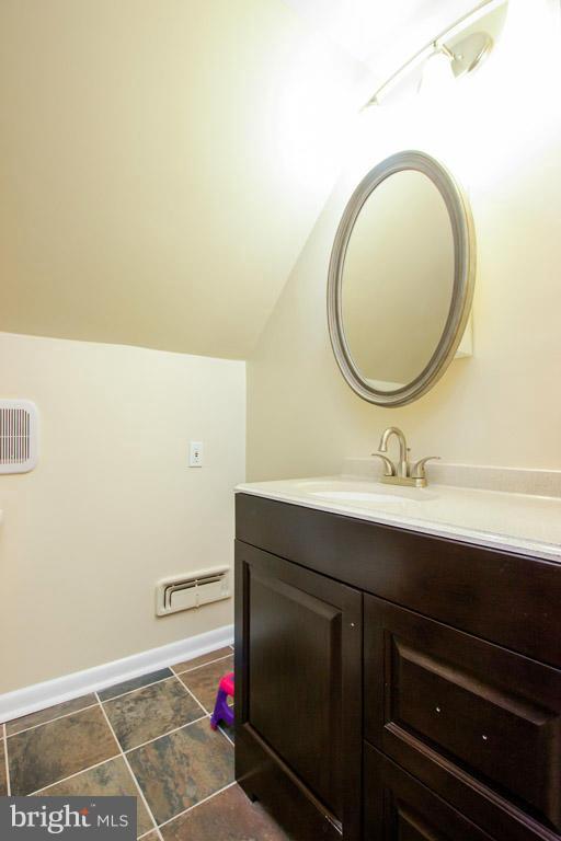 6217 Chesworth Road Catonsville, MD 21228 - Photo 20 of 22 Bath