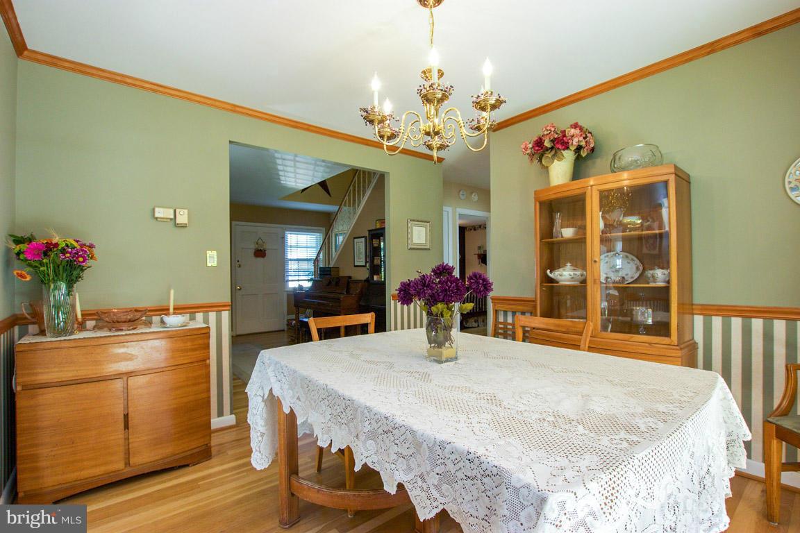 6217 Chesworth Road Catonsville, MD 21228 - Photo 5 of 22 Dining Room