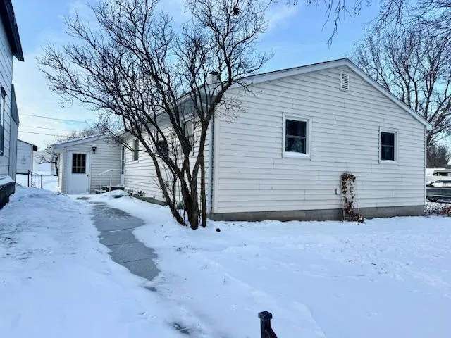 $124,900 | 320 West 3rd Street, Morton, MN 56270
