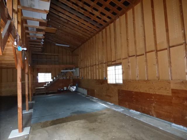 1890 Wards Creek Road Rogue River, OR 97537 - Photo 20 of 26 RV parking side of the garage/shop