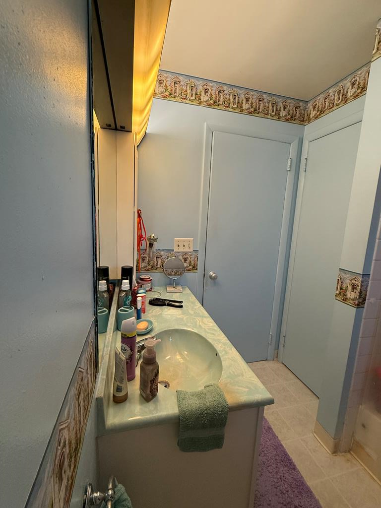 831 James Street Roaring Spring, PA 16673 - Photo 26 of 47 Full Bath
